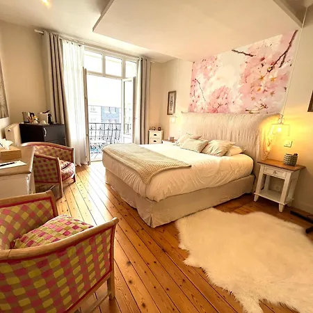 Romeo Ou Juliette Bed & Breakfast 3*